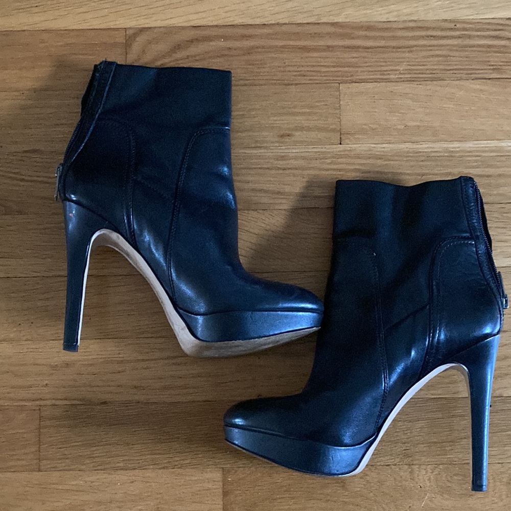 Sam Edelman Black Leather Platform Boots. Size 8 1/2. Butter soft leather. Dress